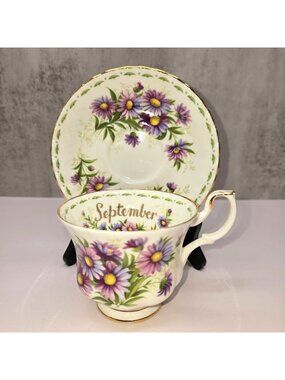 Royal Albert September Teacup & Saucer Michaelmas Daisy Bone China VL5166